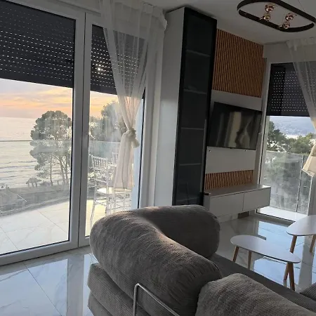 With Balcony And Sea View * Lezhe